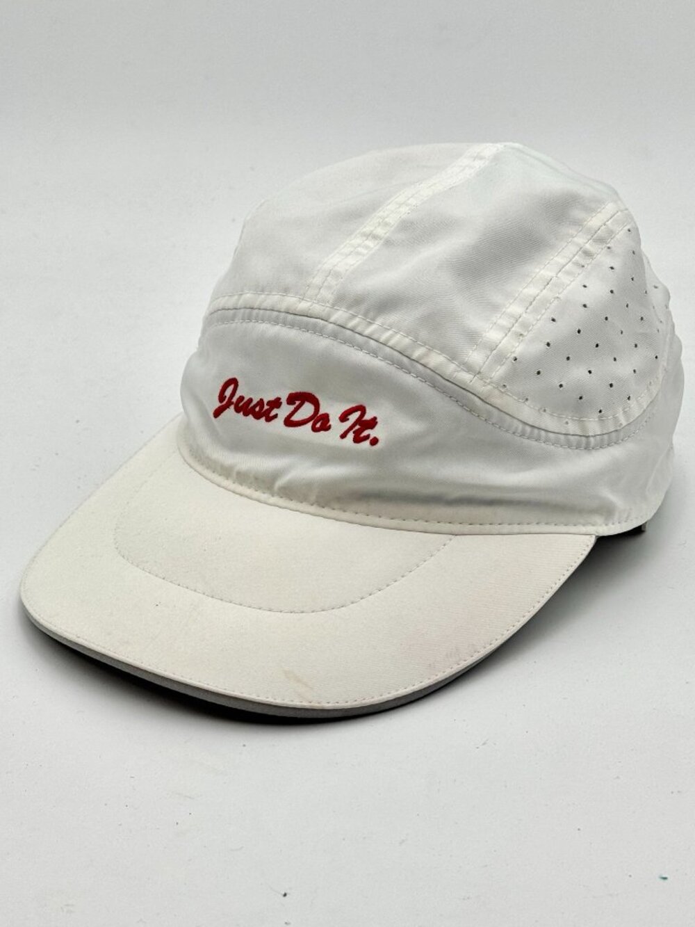 Vintage Nike Dri-Fit Tailwind 7-Panel White Running Hat OS Just Do It Embroidery